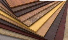 Vách ngăn Cemboard giả gỗ: 3 loại được ưa chuộng nhất 2025