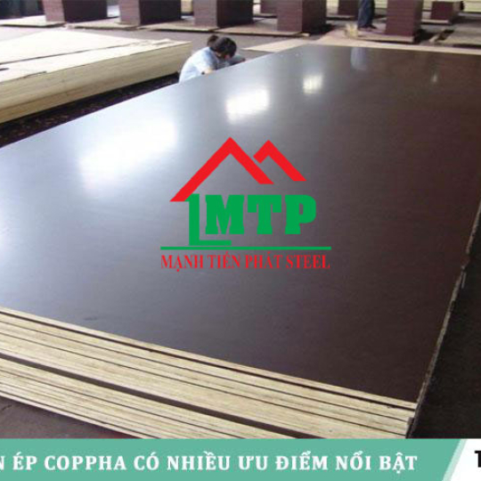 Giá ván ép phủ phim lót sàn sân khấu mới nhất 2025