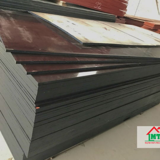 Ván ép phủ phim 1220x2440mm dày 15mm